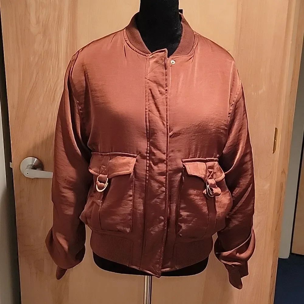 NWT House of Harlow 1960 rust color bomber jacket size M